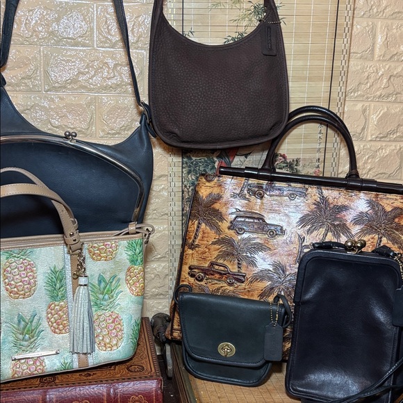 Meet your Posher, A. Goodpicker! - Picture 2 of 2